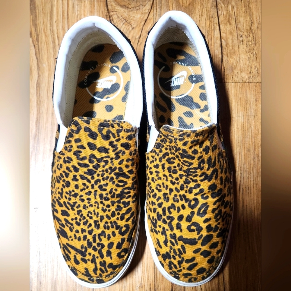 Nike Leopard Print Slip Ons Size 7.5